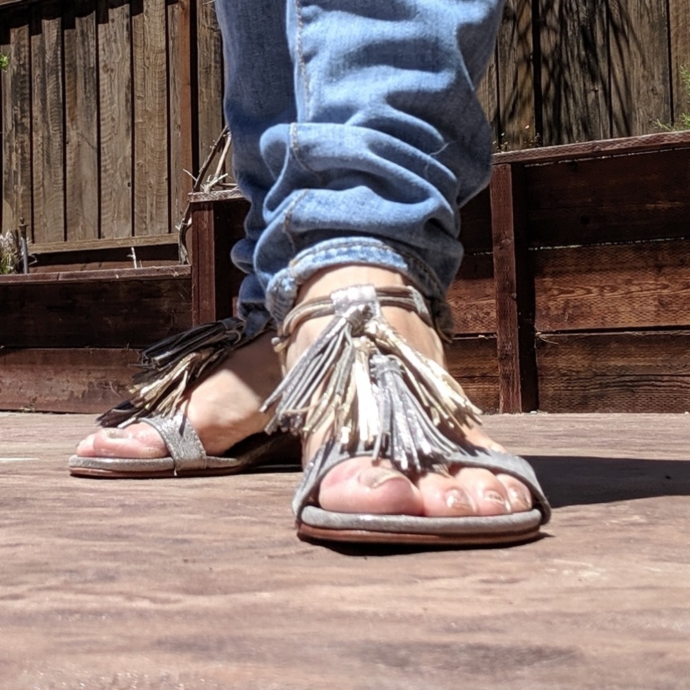Bernardo sandals, demi wedge with tassels - Picture 5 of 8